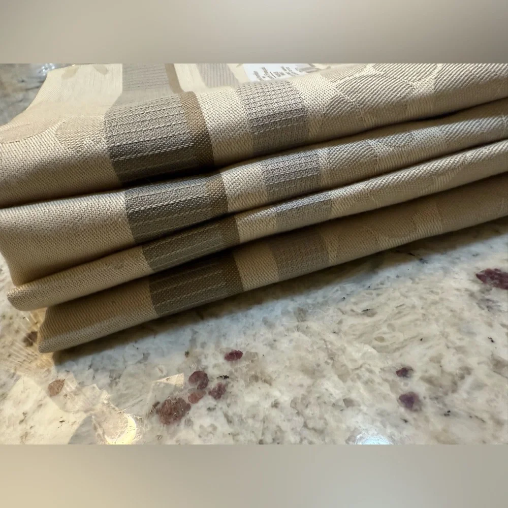 Le Jacquard Francais Primrose Bordier Set of 4 Napkins FRANCE